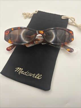 Madewell Women’s Tortoiseshell Oval Sunglasses - Brown/Amber